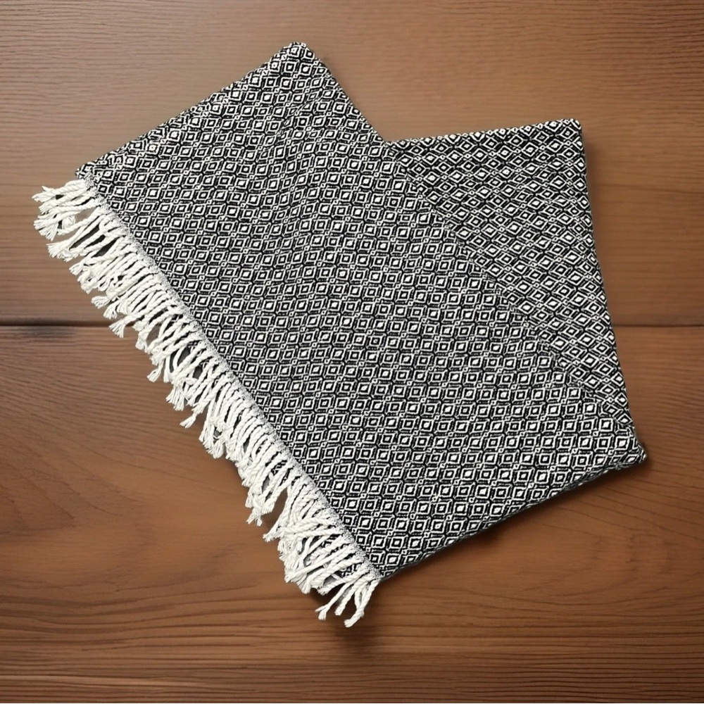 Roca Home Black & Cream Mini Diamond Throw Blanket w/ Fringe 44x67” Scandinavian